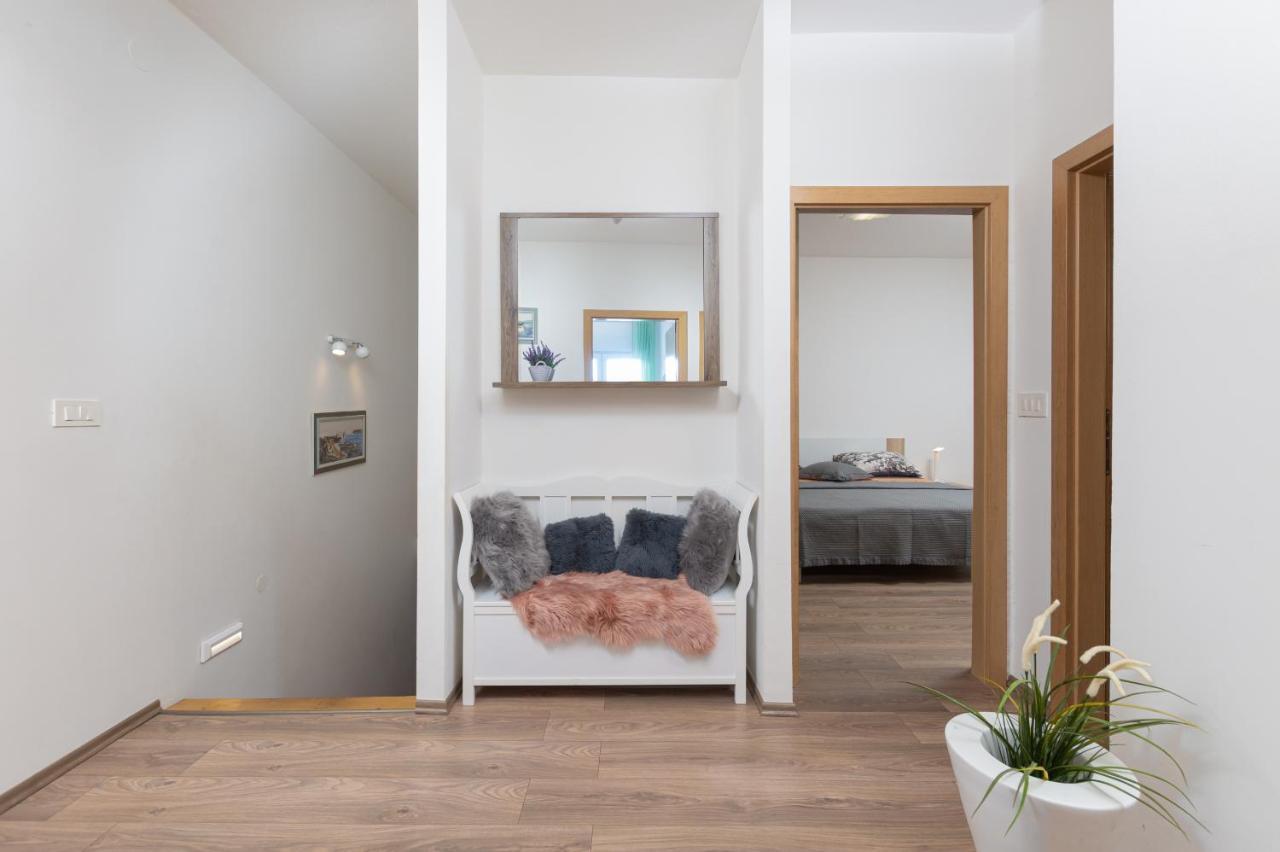 Kuca Lana Apartman Medulin Kültér fotó