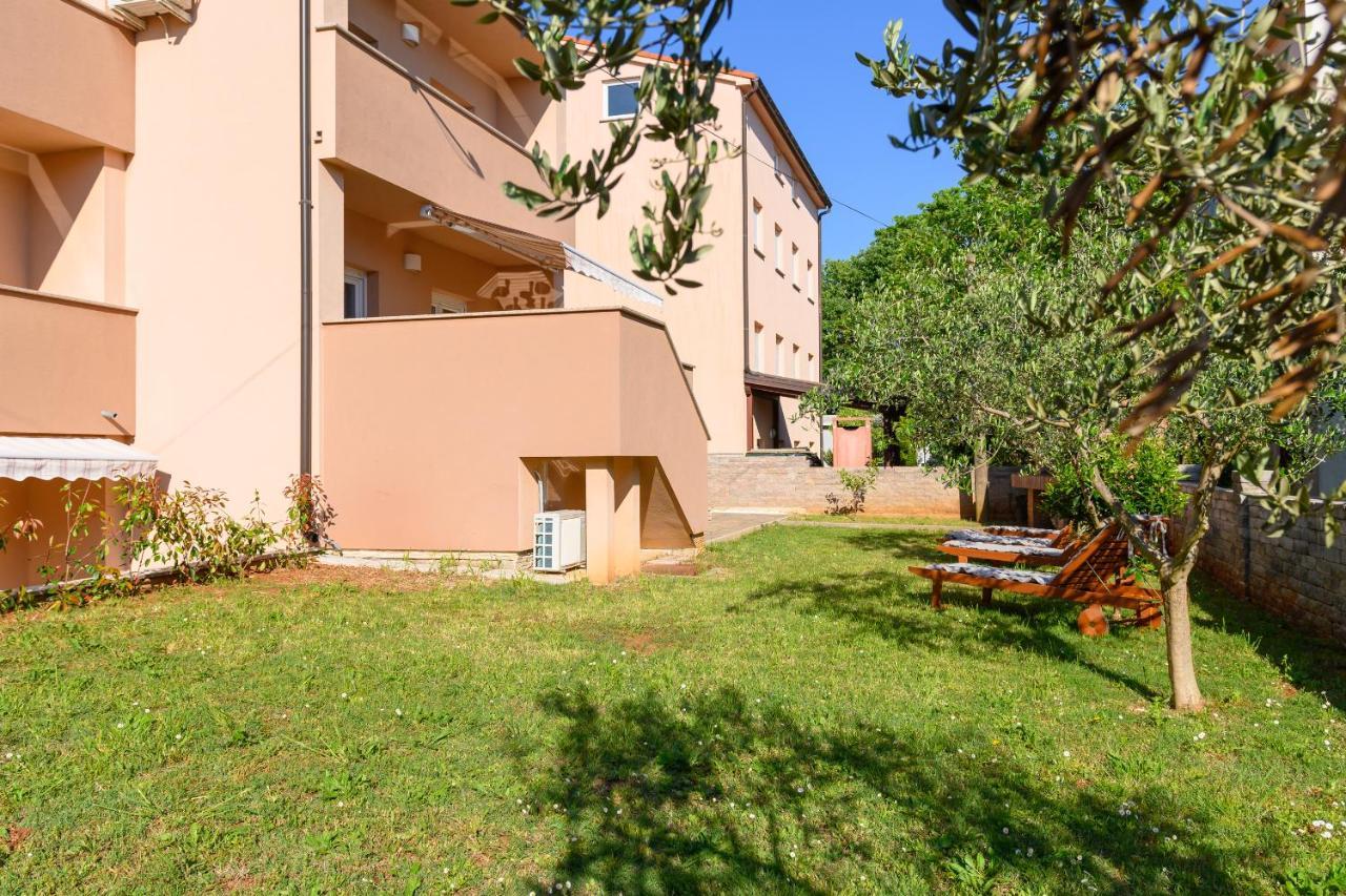 Kuca Lana Apartman Medulin Kültér fotó