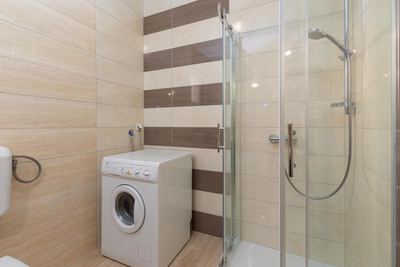 Kuca Lana Apartman Medulin Kültér fotó