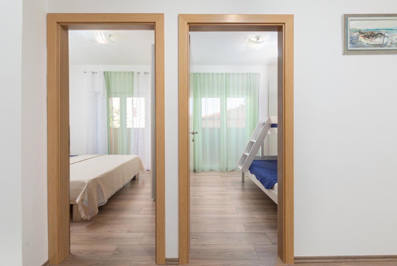 Kuca Lana Apartman Medulin Kültér fotó