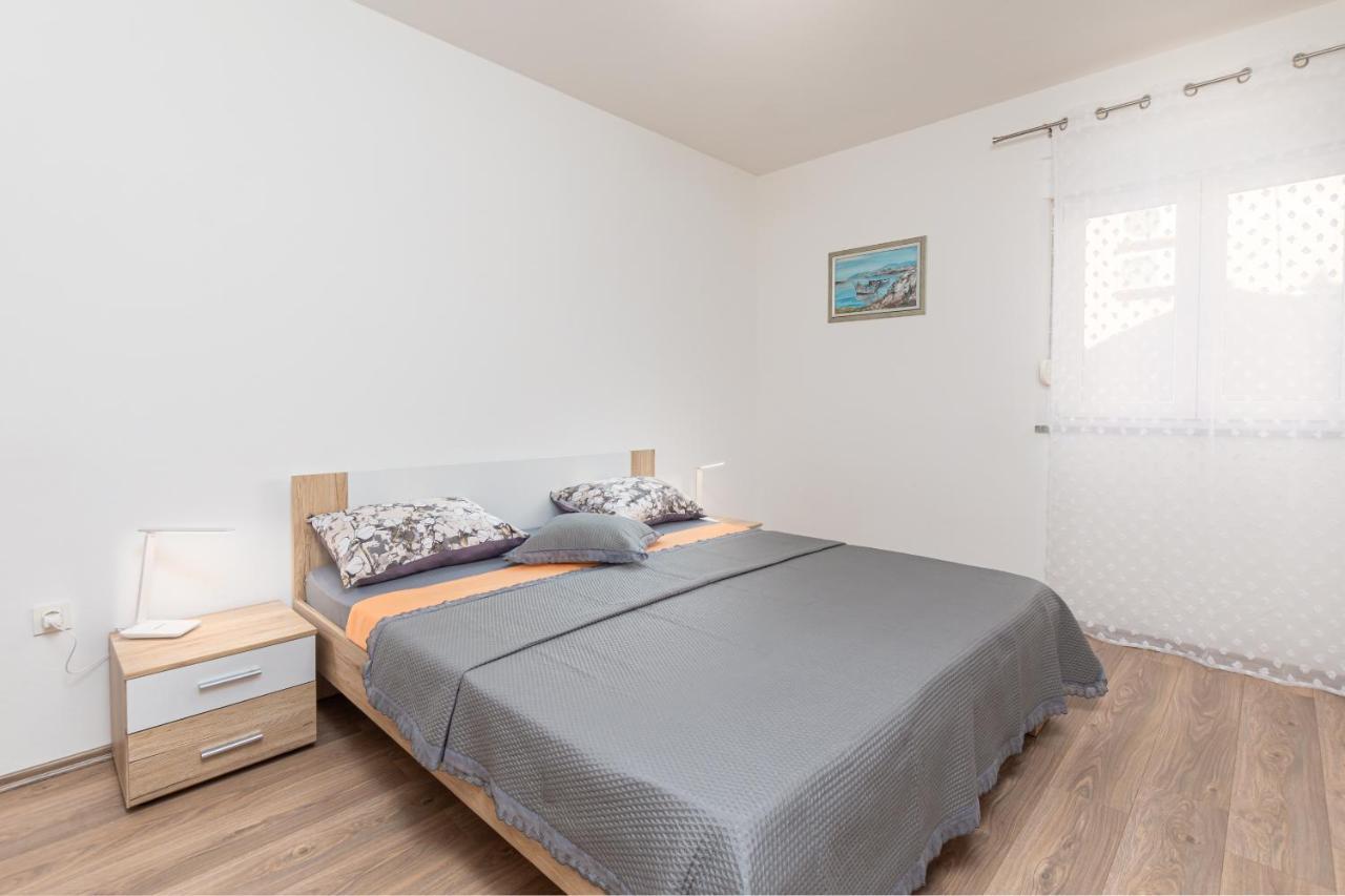 Kuca Lana Apartman Medulin Kültér fotó