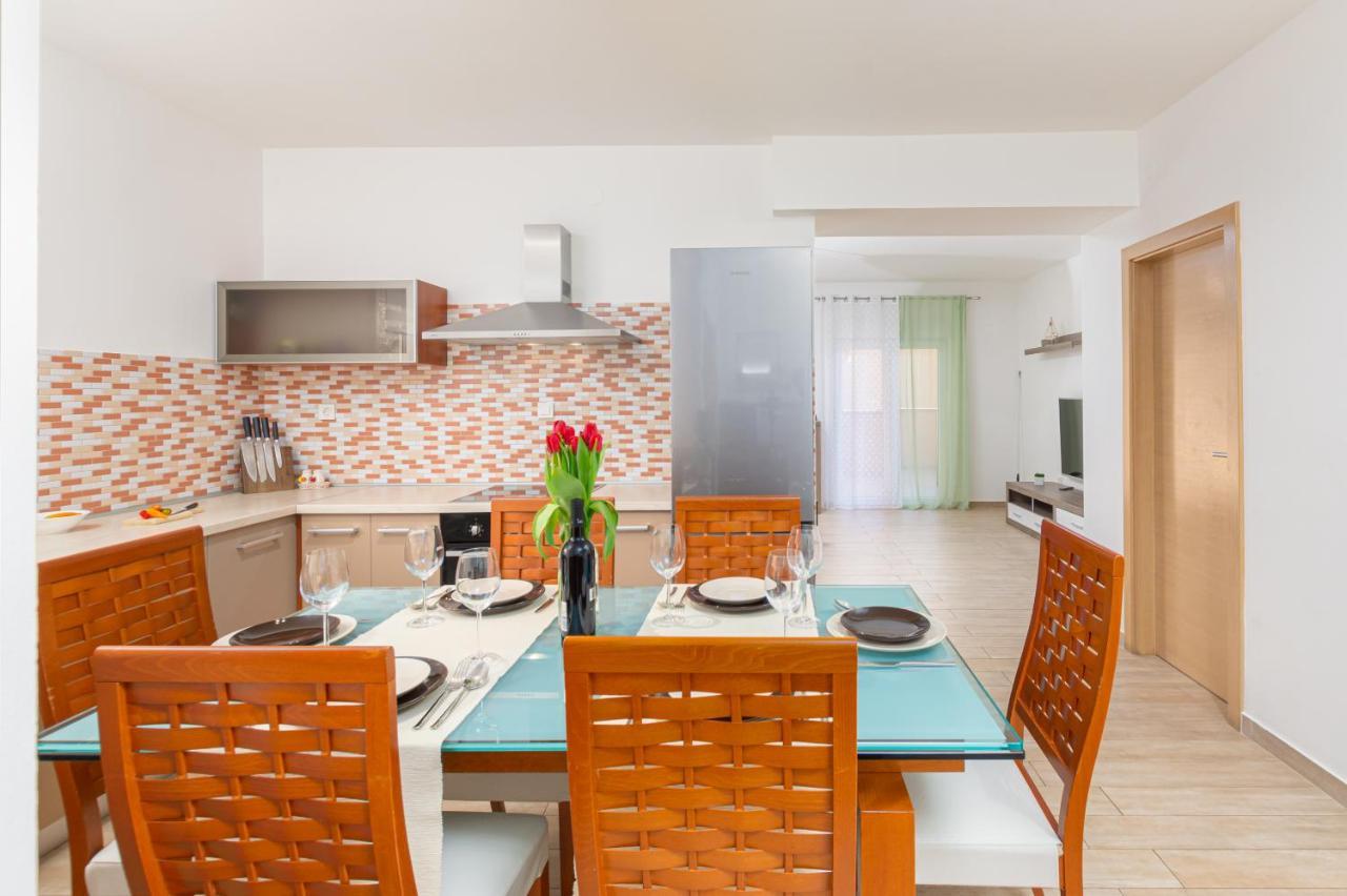 Kuca Lana Apartman Medulin Kültér fotó