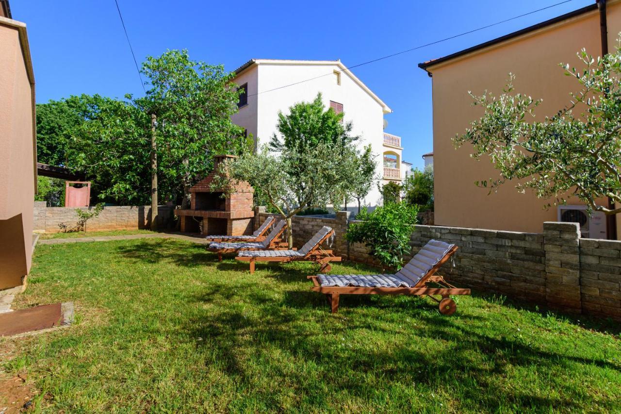 Kuca Lana Apartman Medulin Kültér fotó
