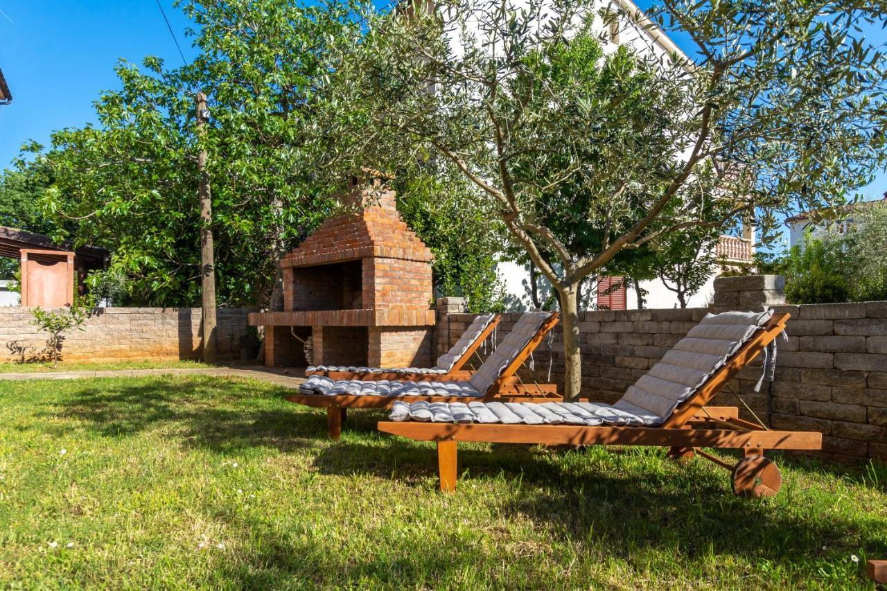 Kuca Lana Apartman Medulin Kültér fotó
